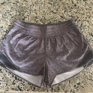 Lululemon Hotta hot short highrise 2.5 gray size 8